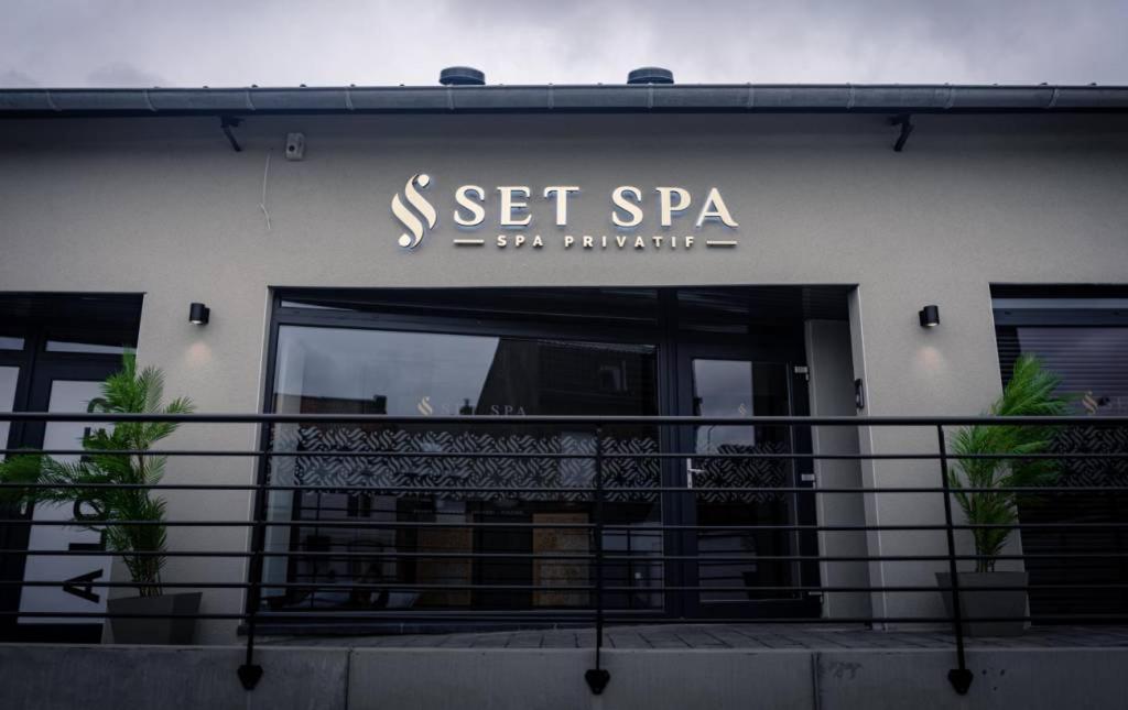 Set Spa Мускрон Екстер'єр фото